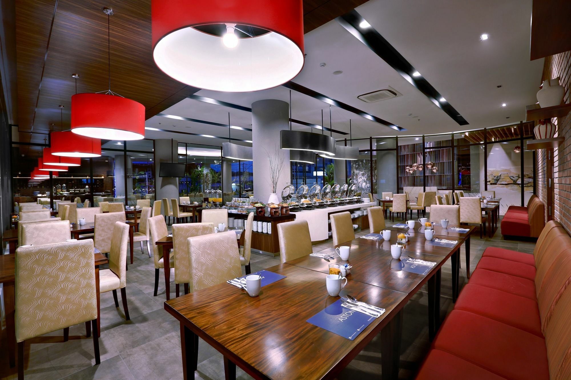Aston Inn Ματαράμ Εξωτερικό φωτογραφία