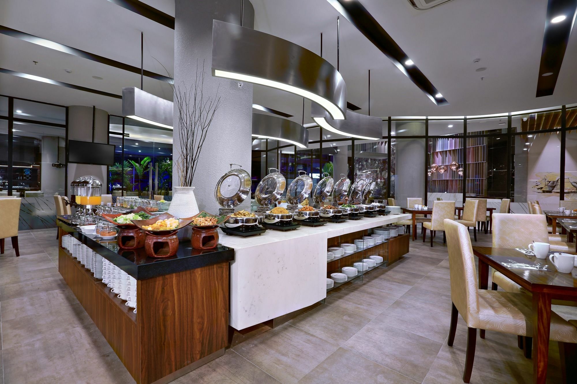 Aston Inn Ματαράμ Εξωτερικό φωτογραφία